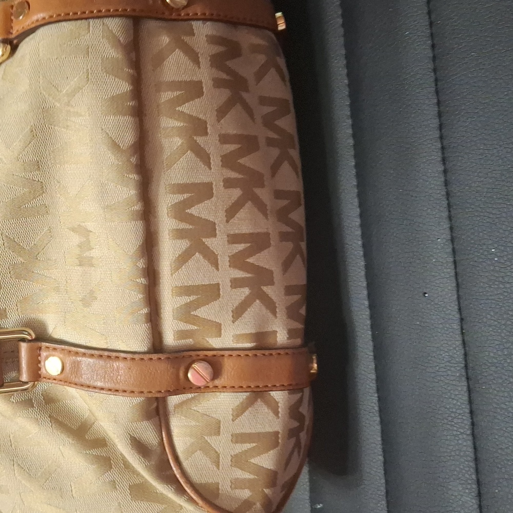 Michael Kors Brown Logo Tote Bag - Picture 3 of 3